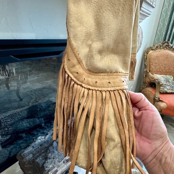 Vintage Fringe Leather Jacket size small but fits a medium also - Picture 7 of 9